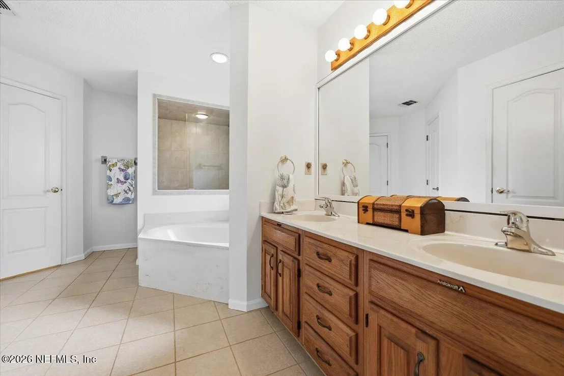 Photo of 8213 HAMPTON LAKE Lane