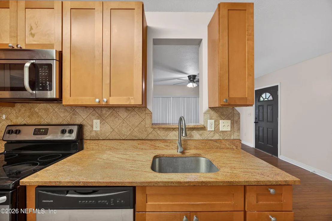 Photo of 4231 RENDALE Drive N