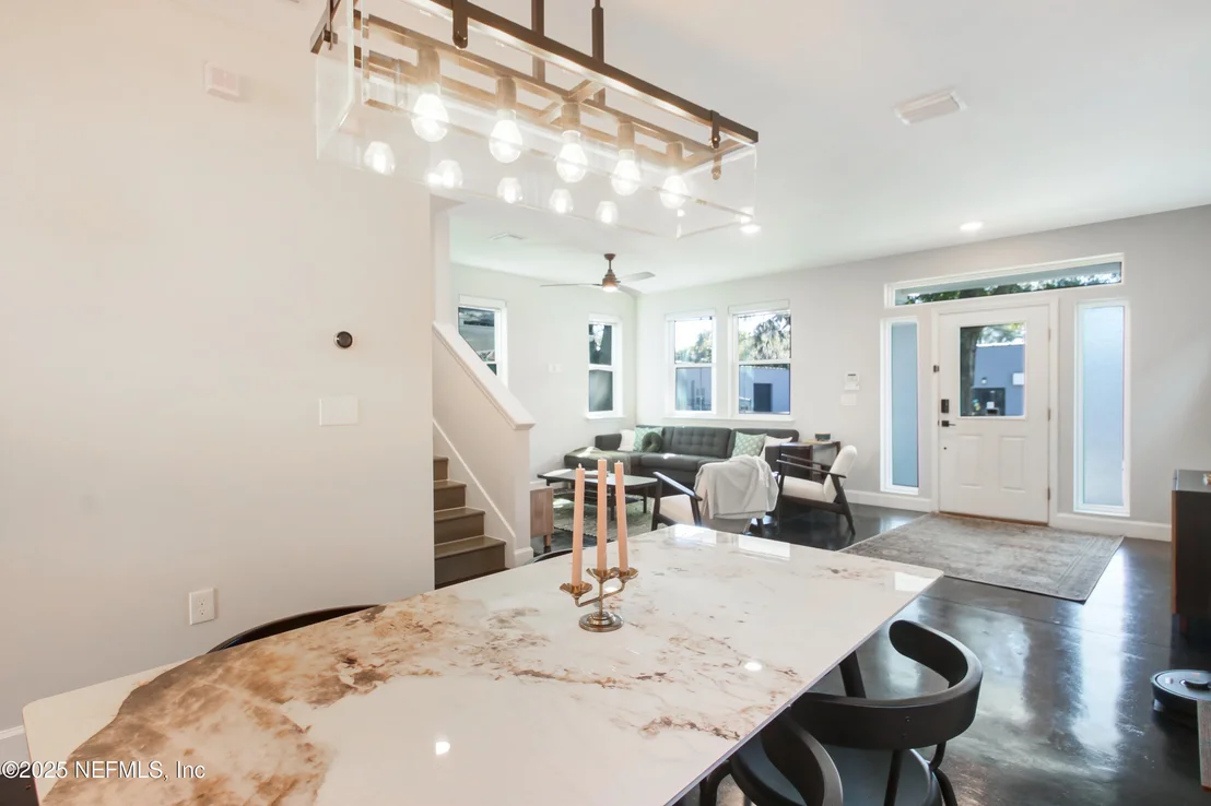 Photo of 1245 WALNUT Street