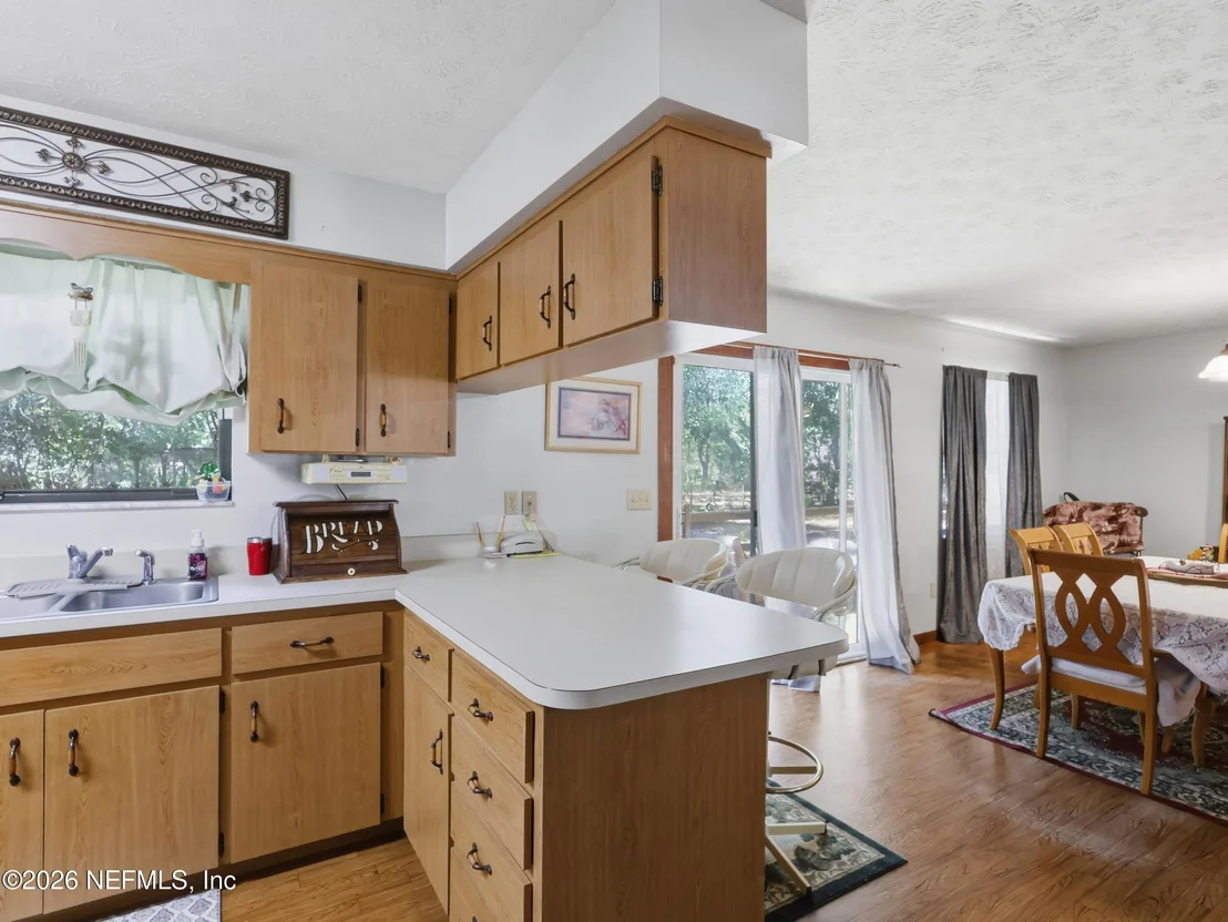 Photo of 8336 SINGLETON Place