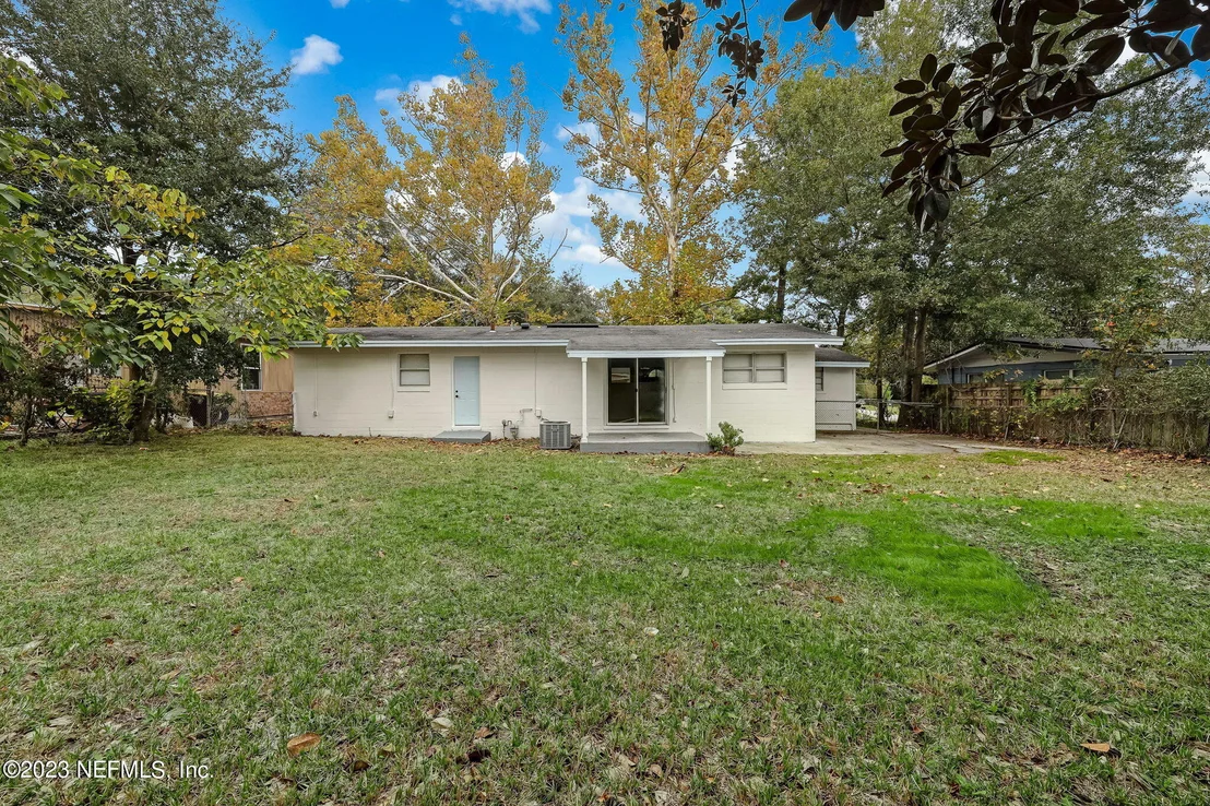 Photo of 6816 CINDERELLA Road