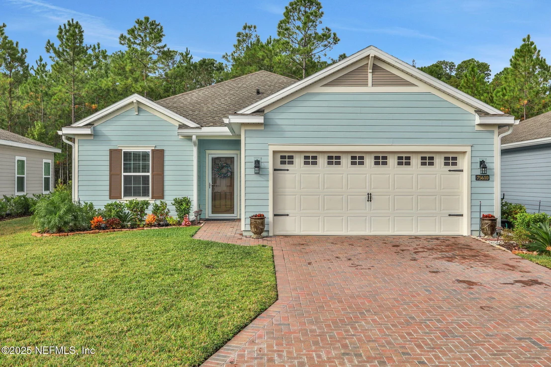 Photo of 75610 PONDSIDE Lane