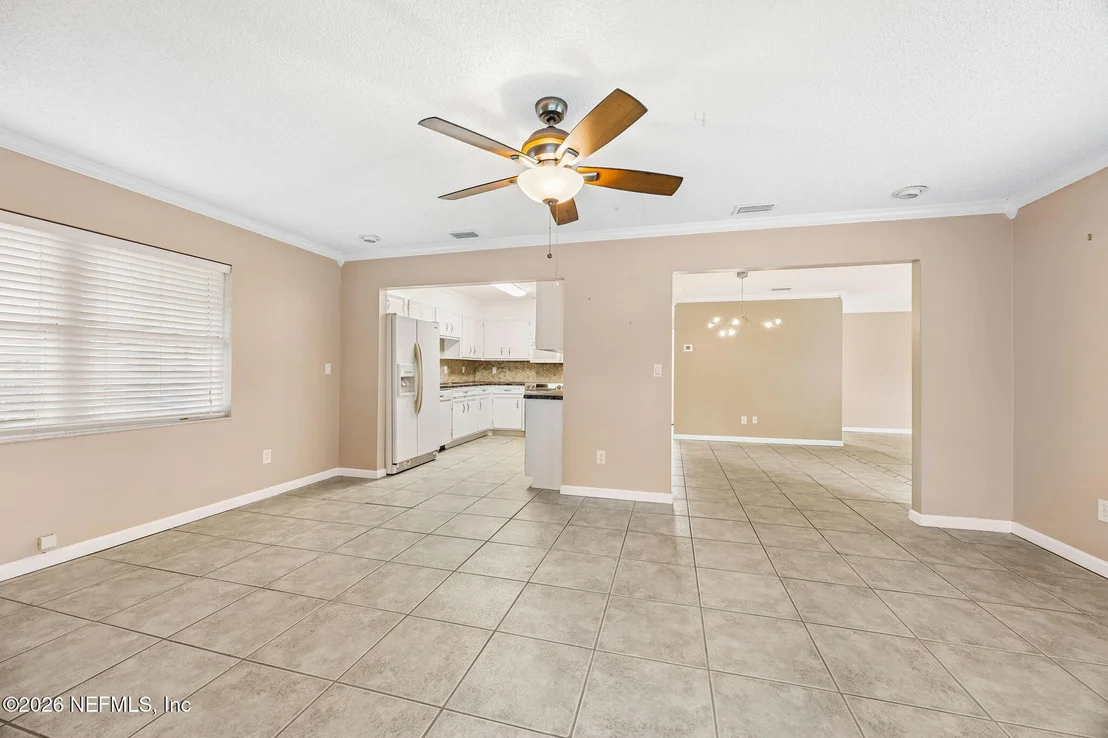 Photo of 995 ALCALA Drive