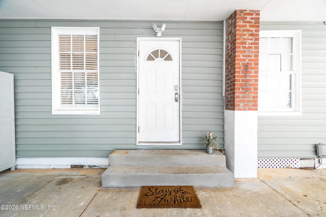 Photo of 17 DUFFERIN Street