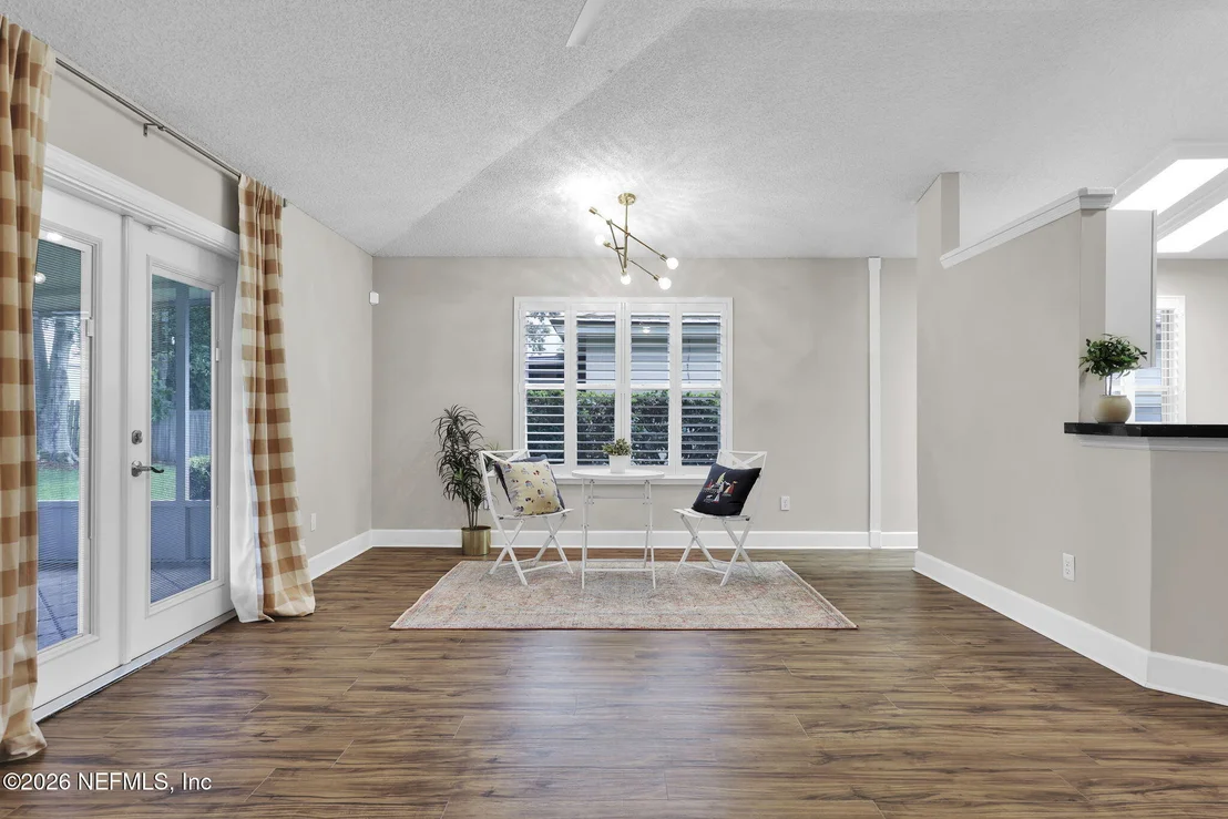 Photo of 1443 BEECHER Lane