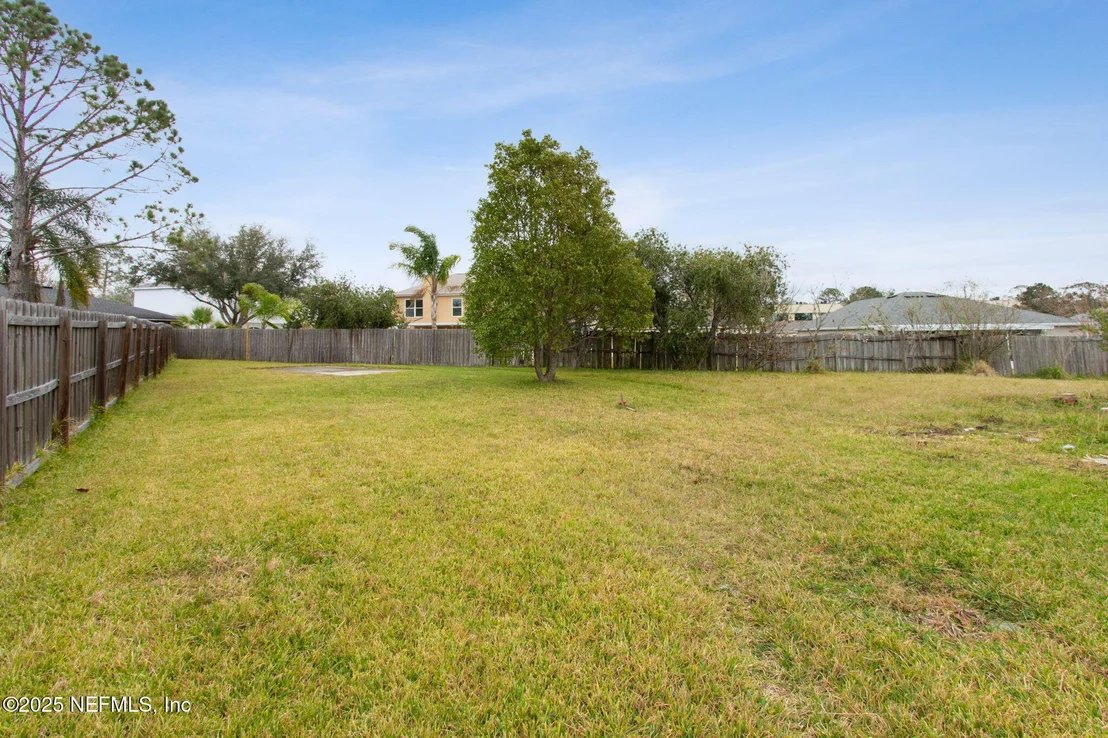 Photo of 2005 FROGMORE Drive