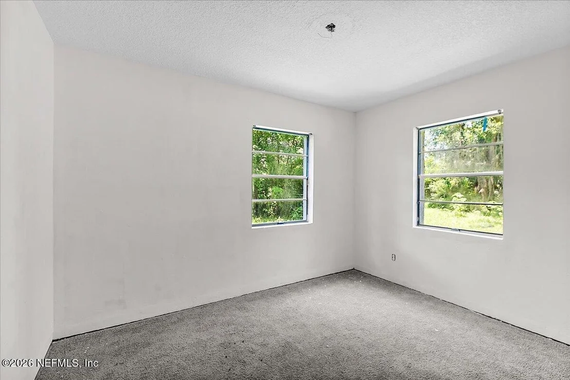 Photo of 1611 HOWARD Road