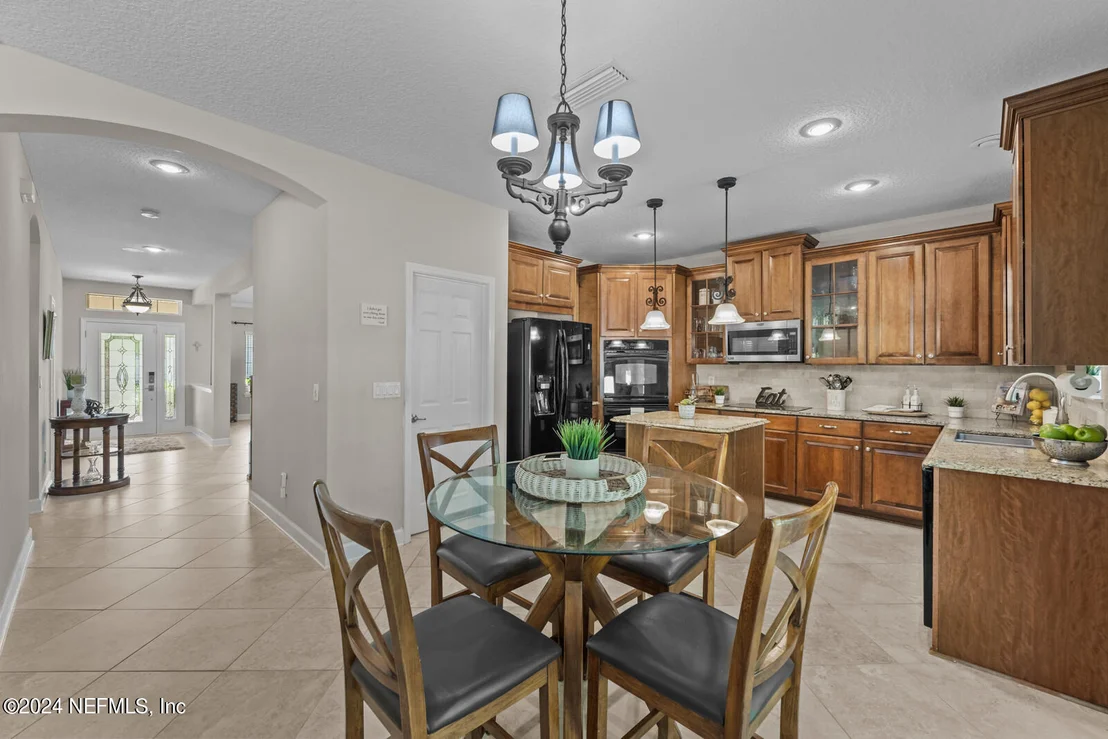 Photo of 712 CANDLEBARK Drive