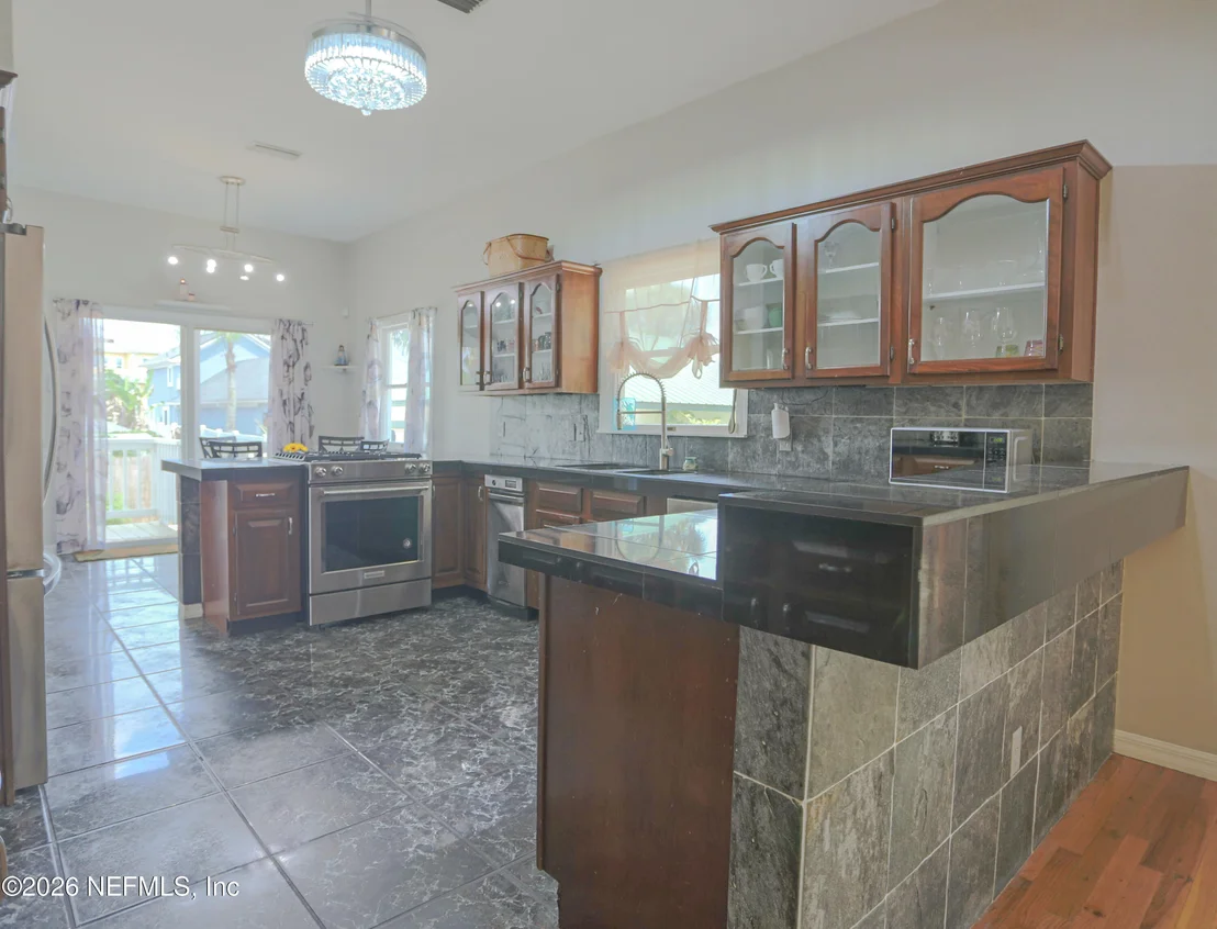 Photo of 304 GENOA Road