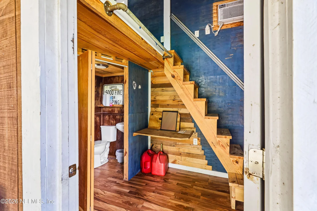 Photo of 2252 MILLS Road