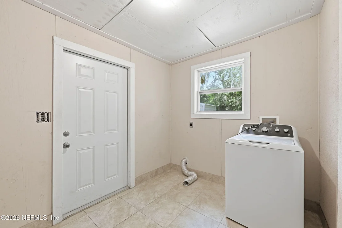 Photo of 1029 W 12TH Street