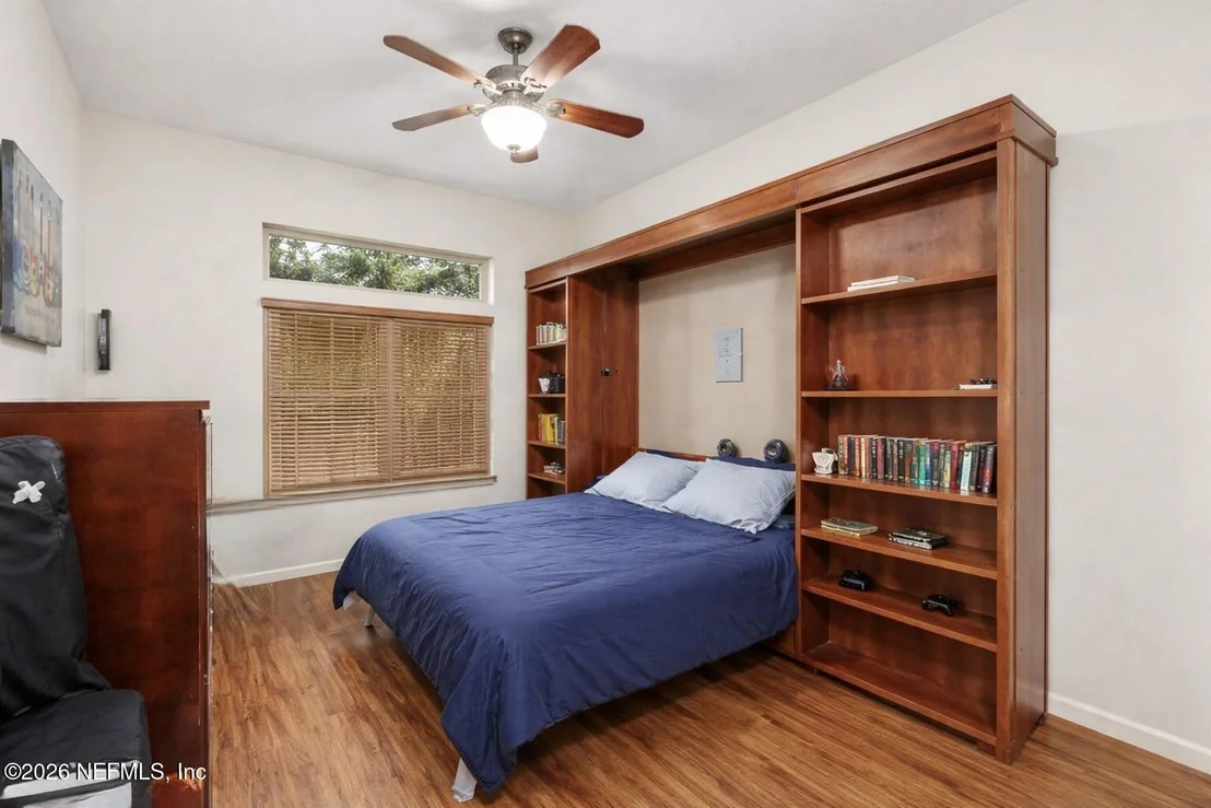 Photo of 185 BARTRAM PARKE Drive