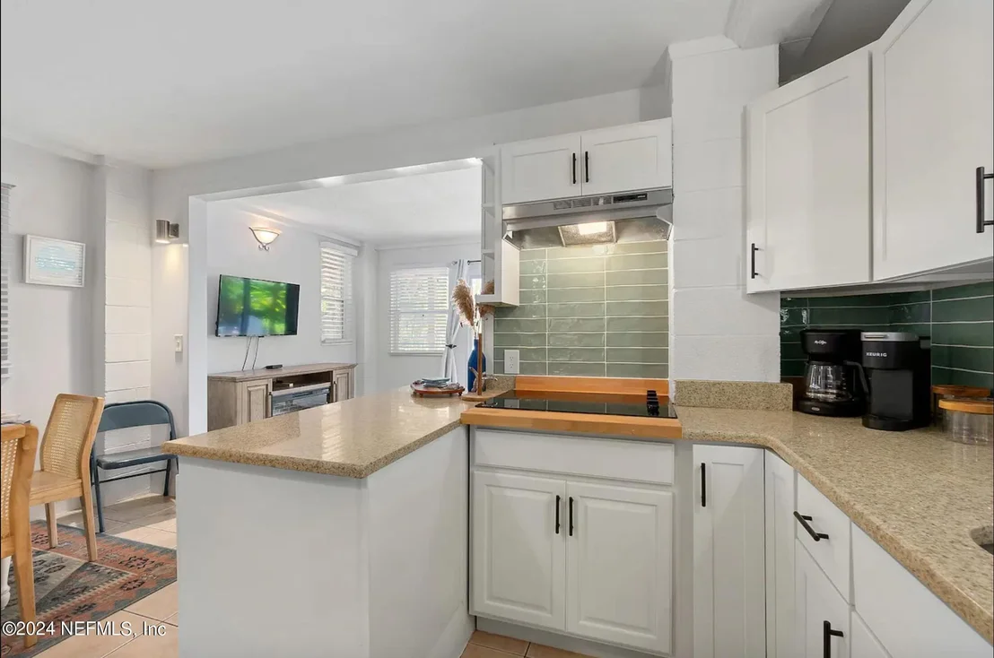Photo of 152 MANRESA Road