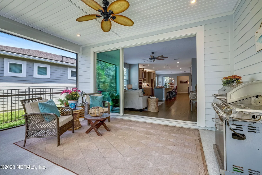Photo of 214 HOPTREE Place