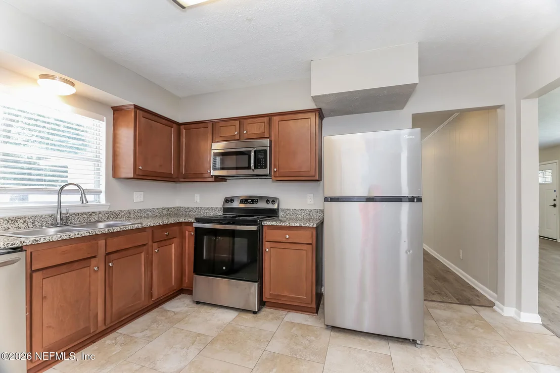 Photo of 8251 VERMANTH Road