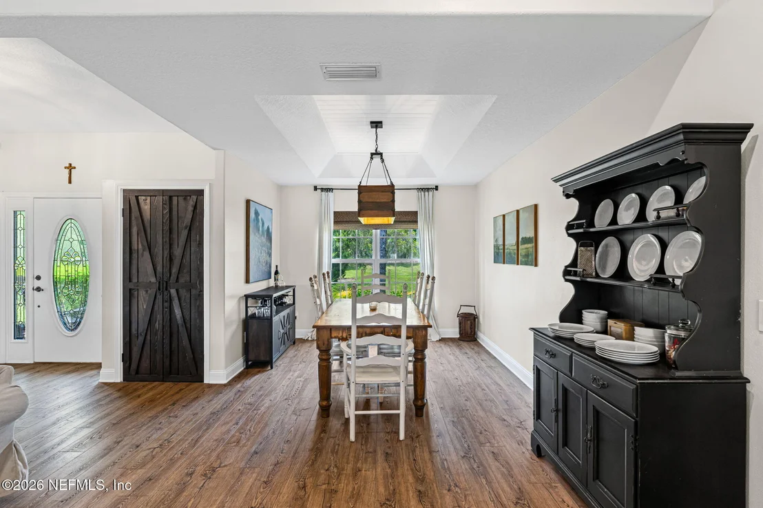 Photo of 8200 MORRISON Road