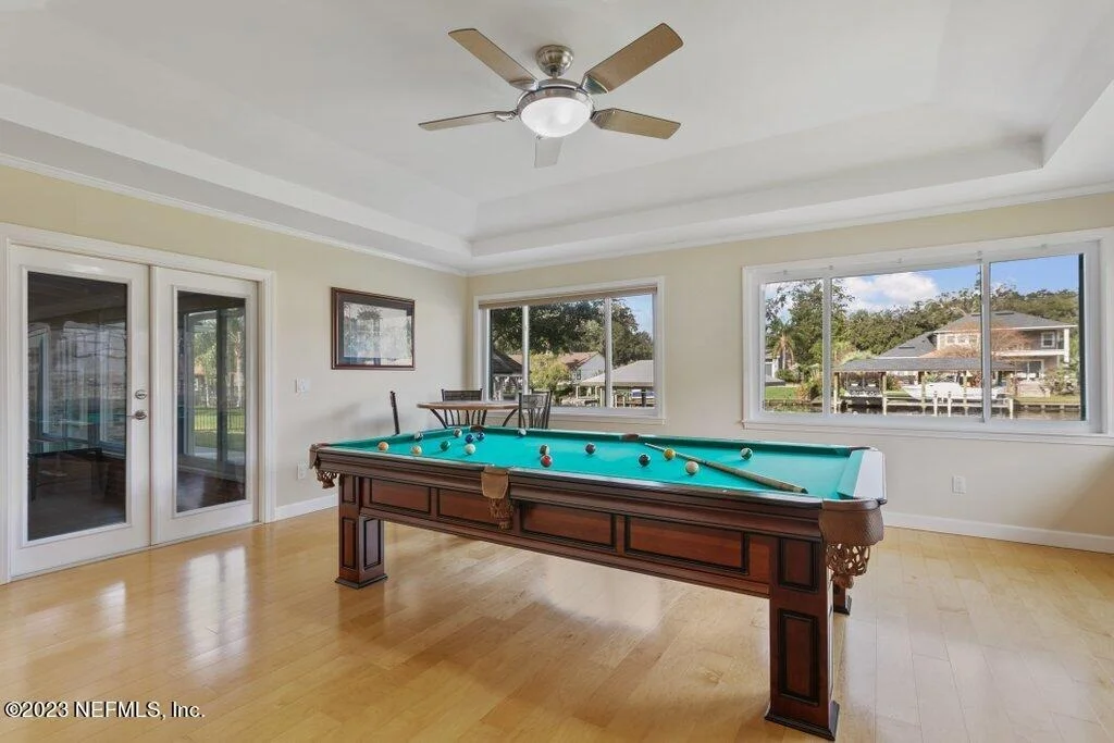 Photo of 241 OAK Drive S