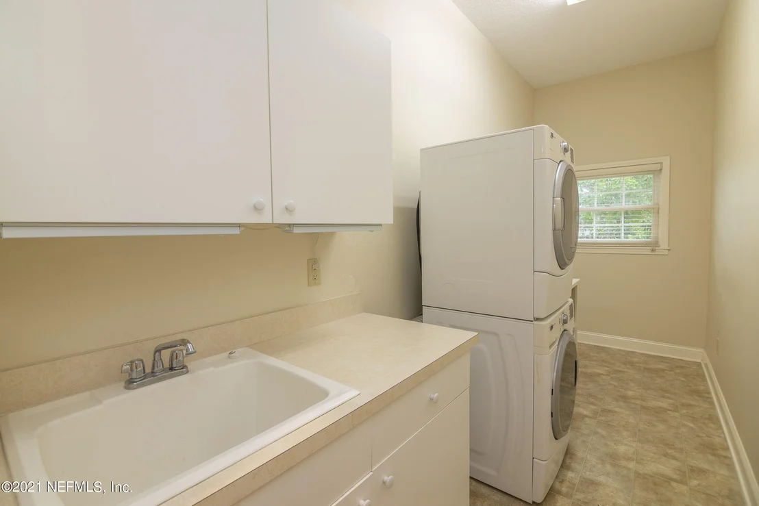 Photo of 705 WILKES Court