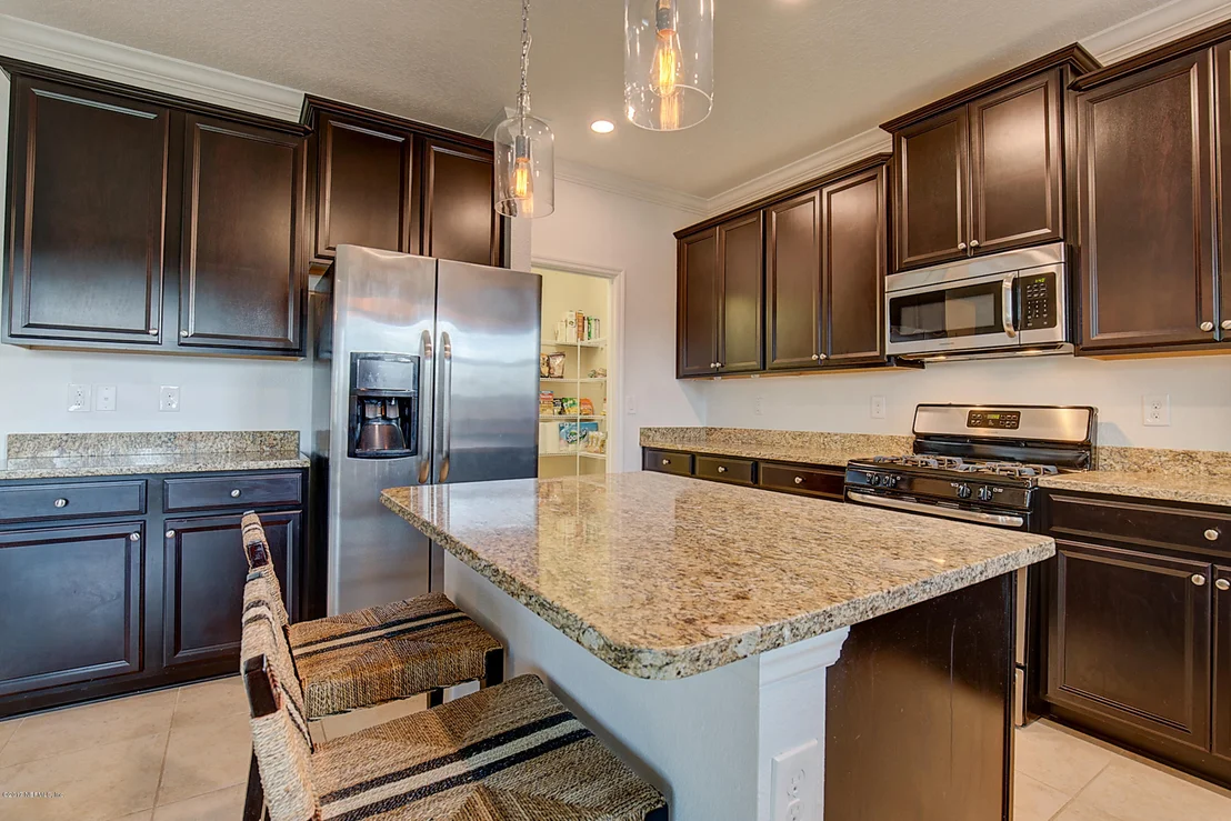 Photo of 112 BLUFFTON Court