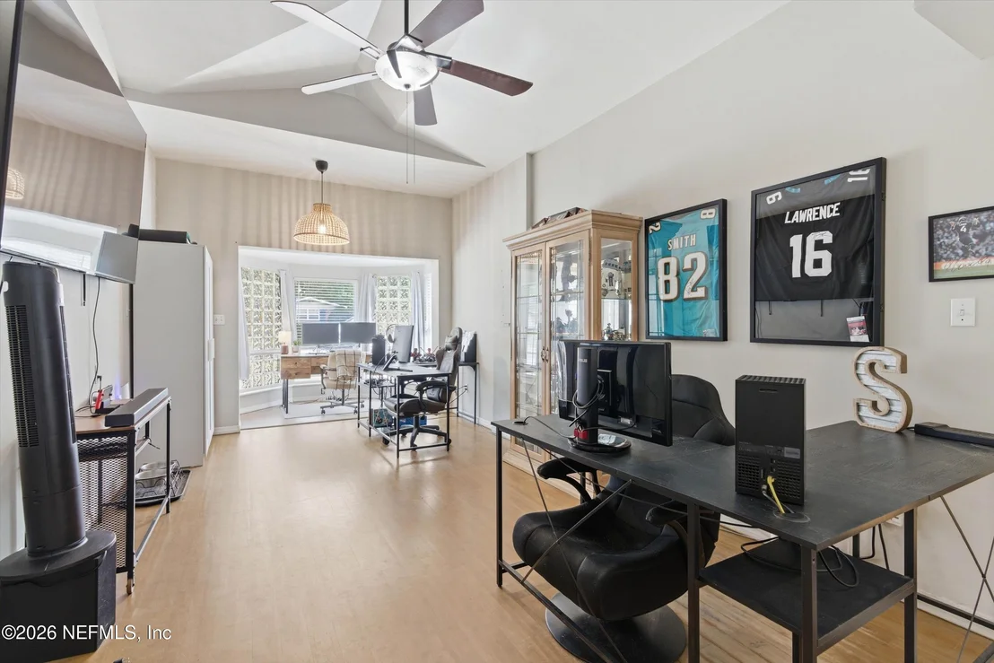 Photo of 2438 BUTTONWOOD Drive