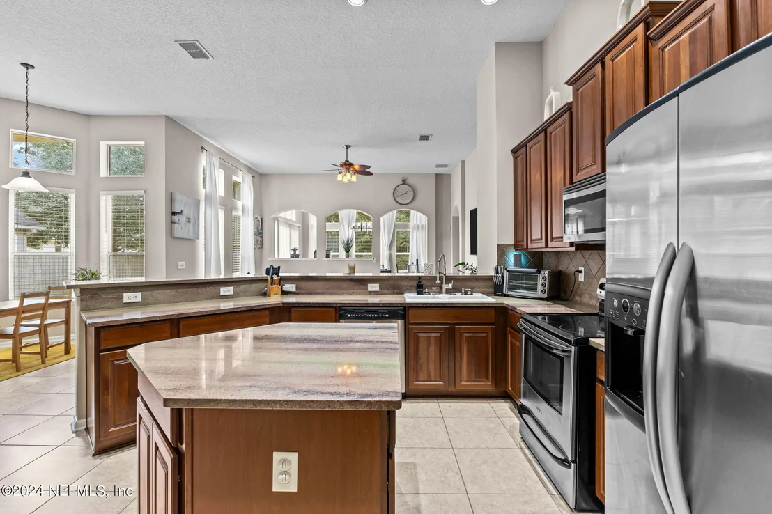 Photo of 6044 WHITE TIP Road