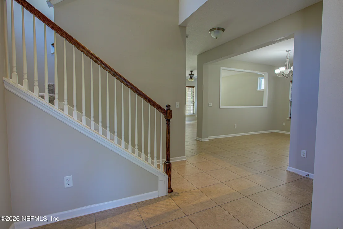 Photo of 40 HOWLAND Drive