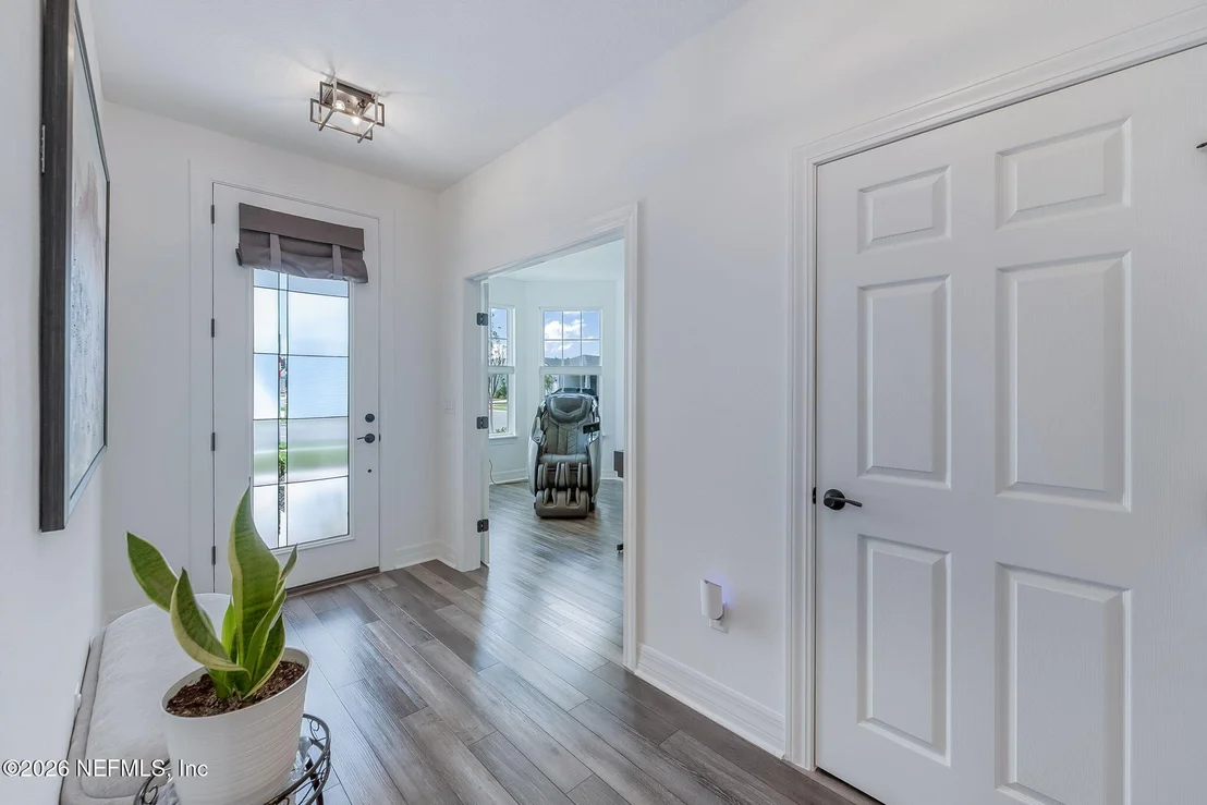 Photo of 212 ETHEREAL Square