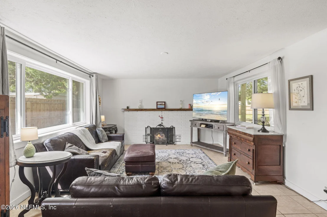 Photo of 406 ARREDONDO Avenue