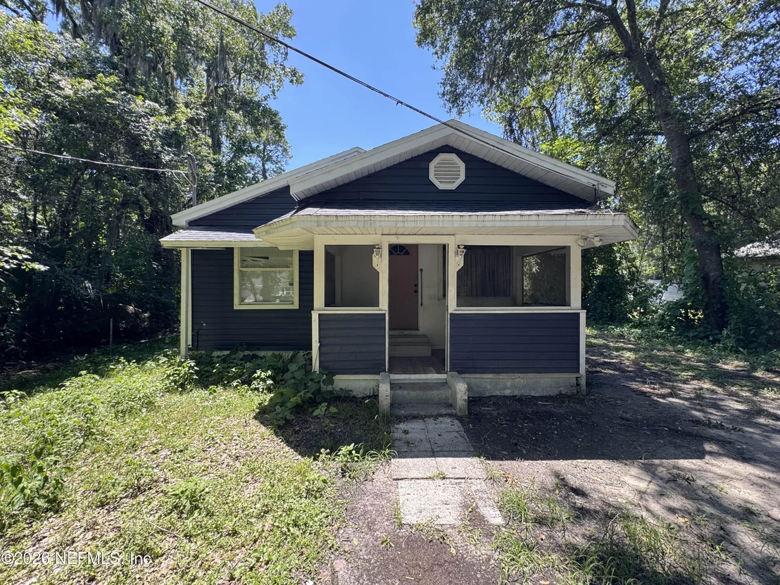 Photo of 1074 HOOD Avenue