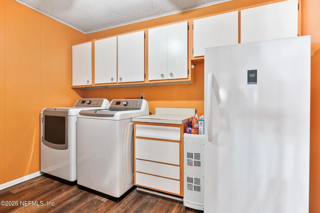 Photo of 5992 HECKSCHER Drive