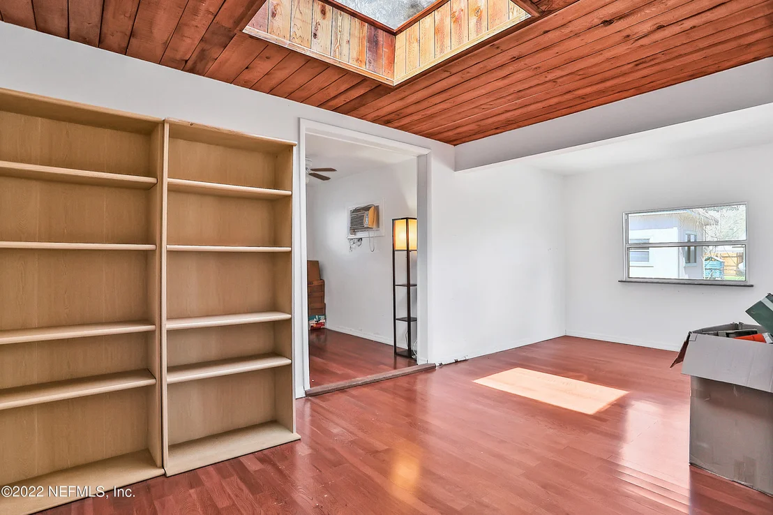 Photo of 7739 PINNACLE Drive