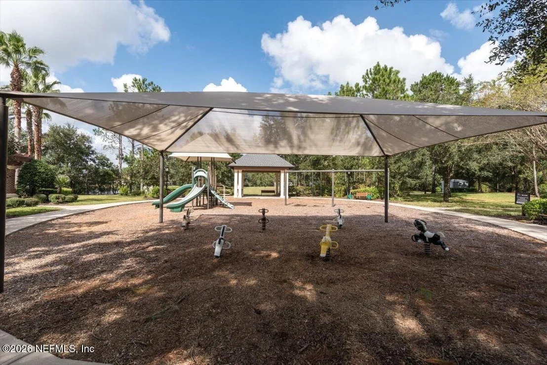 Photo of 240 ST JOHNS FOREST Boulevard