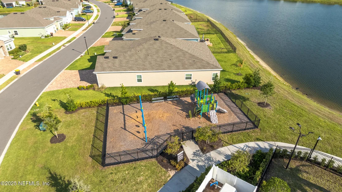 Photo of 9852 LOVAGE Lane