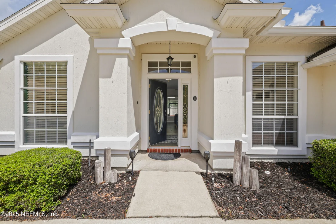 Photo of 408 LAKE MONROE Place