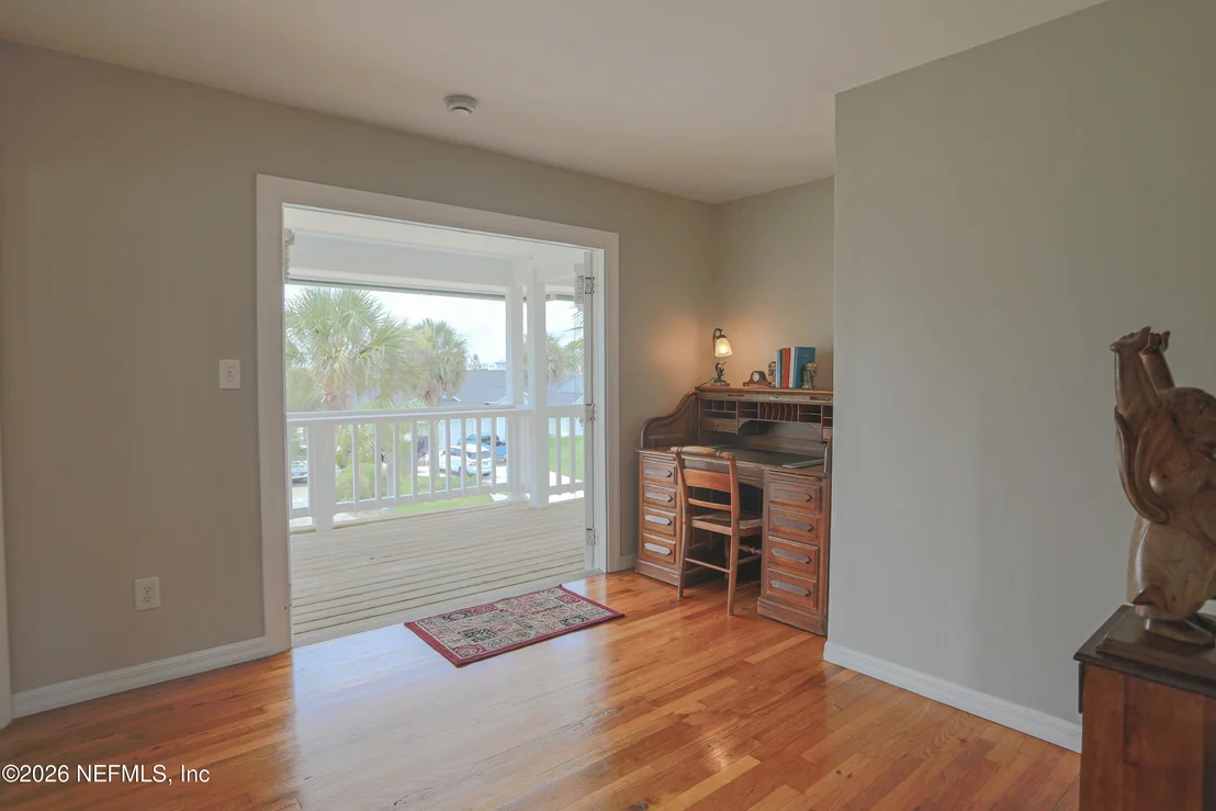 Photo of 304 GENOA Road
