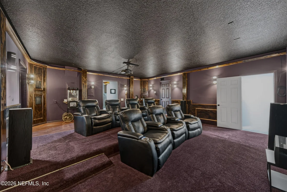 Photo of 1045 CEDAR BAY Road