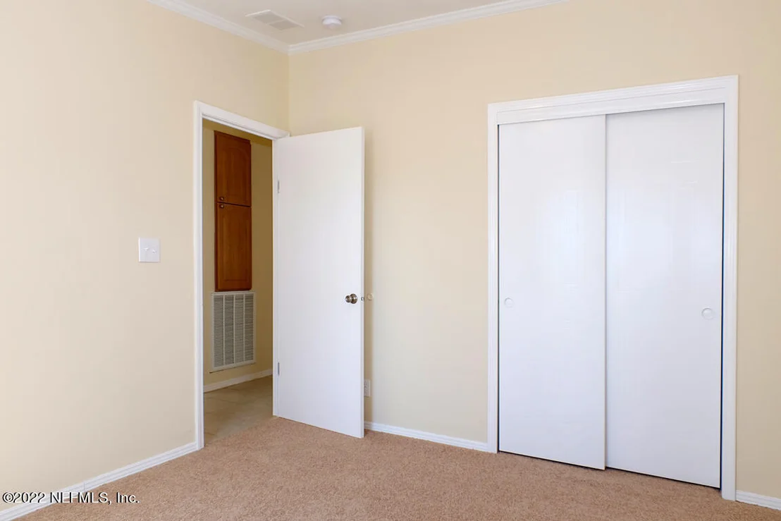 Photo of 121 SEMINOLE Trail