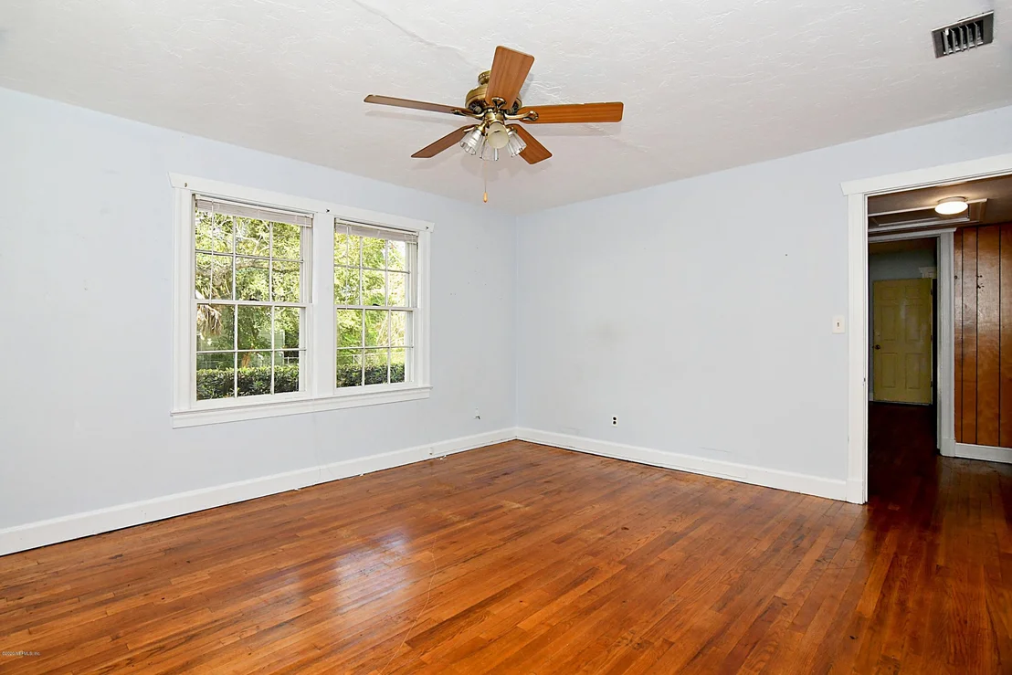 Photo of 303 MONROE Street
