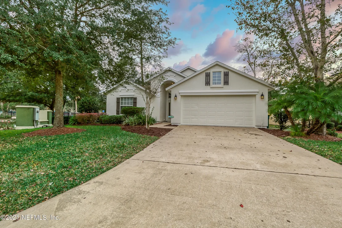 Photo of 10898 BIRCHARD Lane