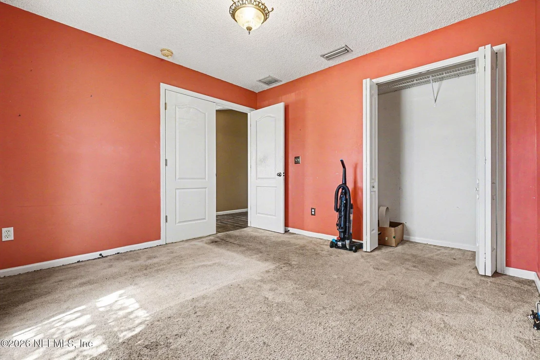 Photo of 6525 SILK LEAF Lane