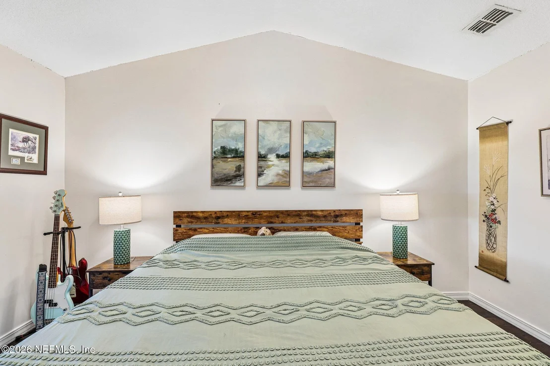 Photo of 305 ELEUTHERA Court