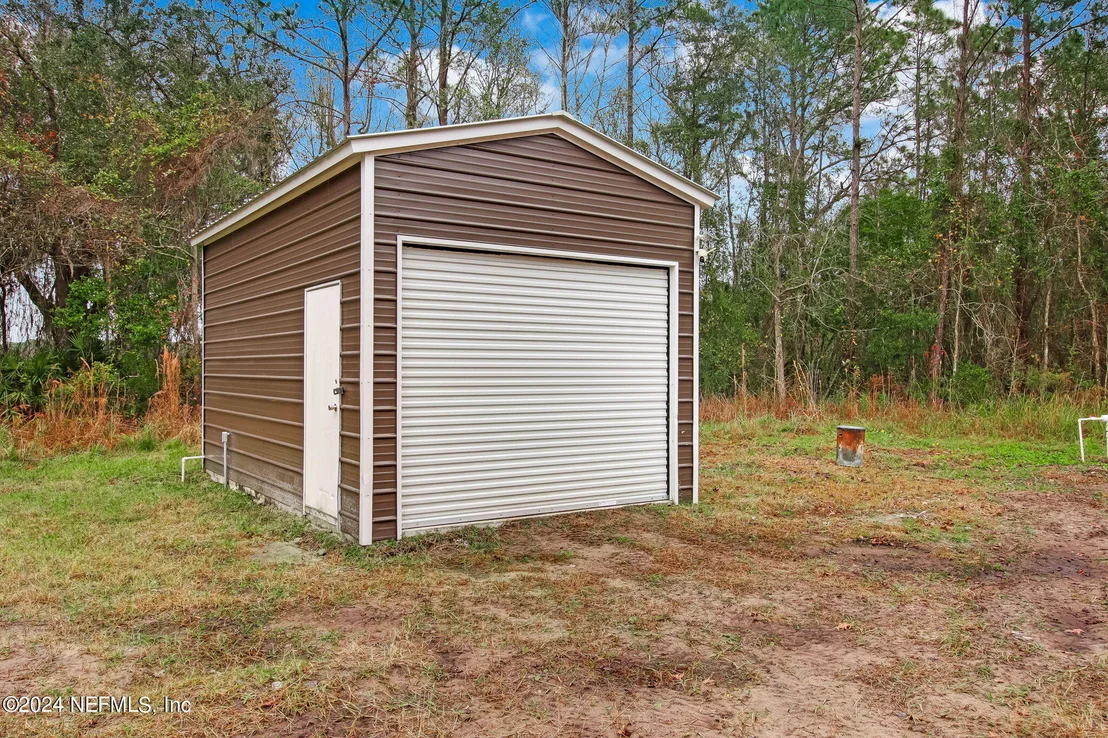 Photo of 574 W RIVER Road