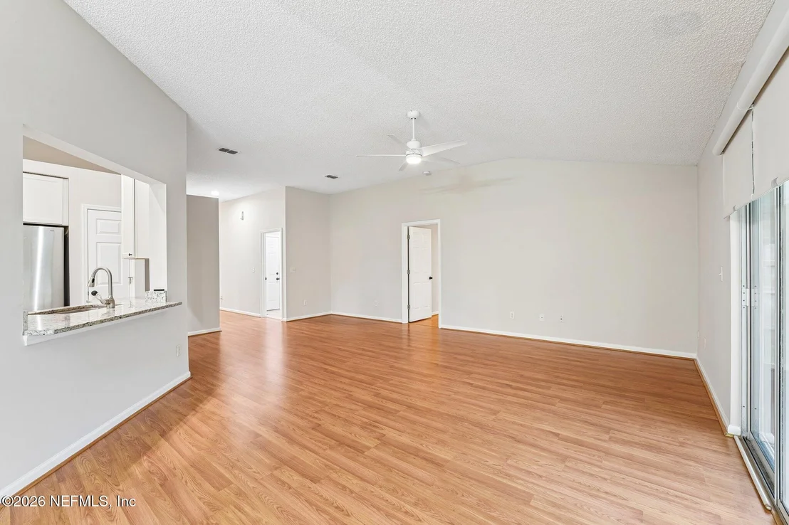 Photo of 1496 WINSTON Lane