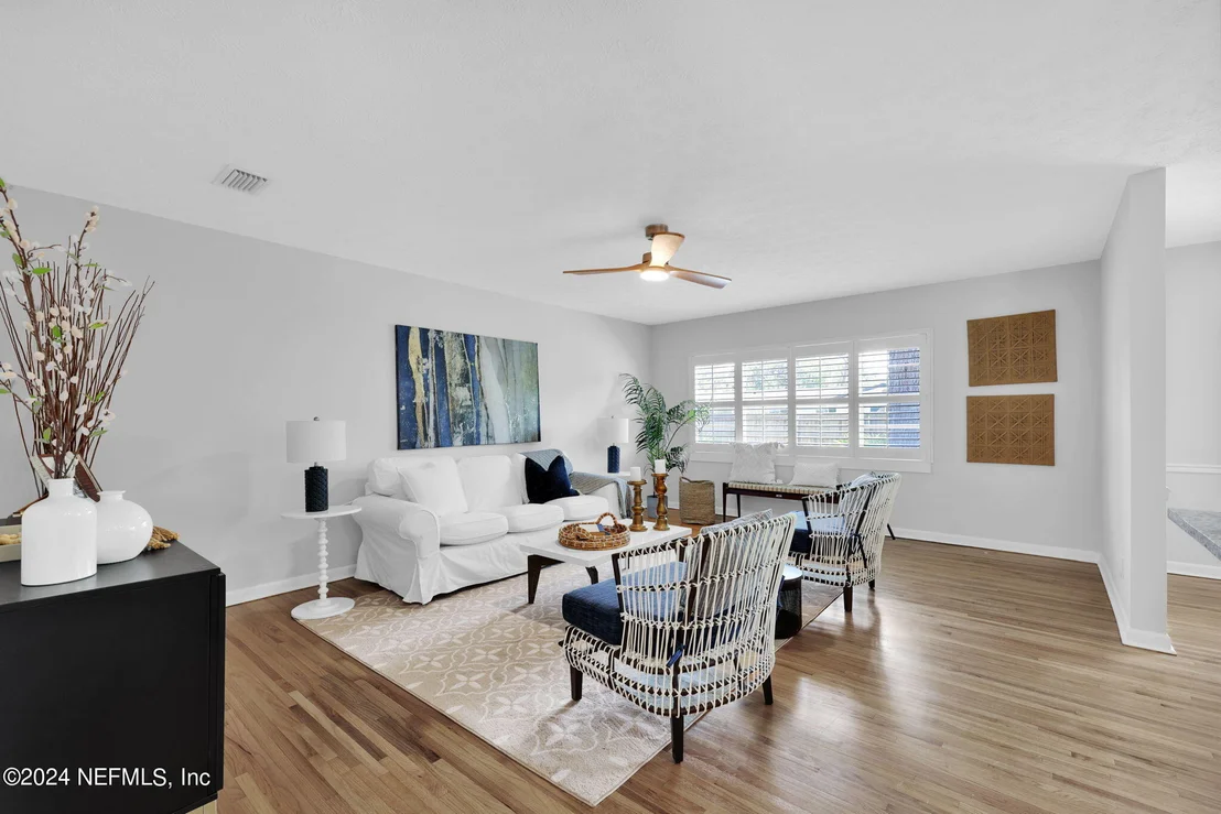 Photo of 2839 CEDARCREST Drive