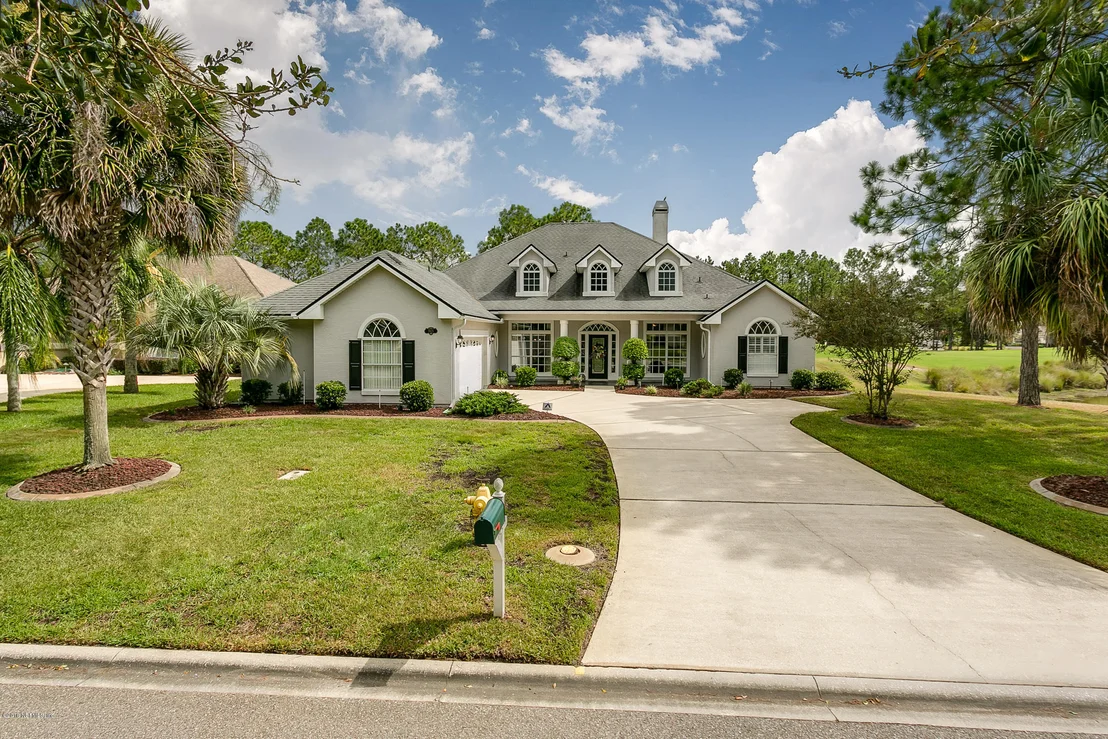 Photo of 1925 LYNDHURST Drive