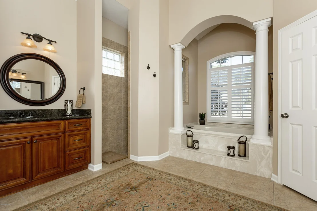 Photo of 465 SUMMERSET Drive