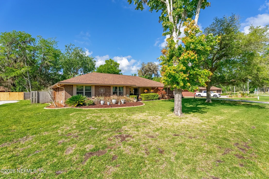 Photo of 752 CAMERON Drive