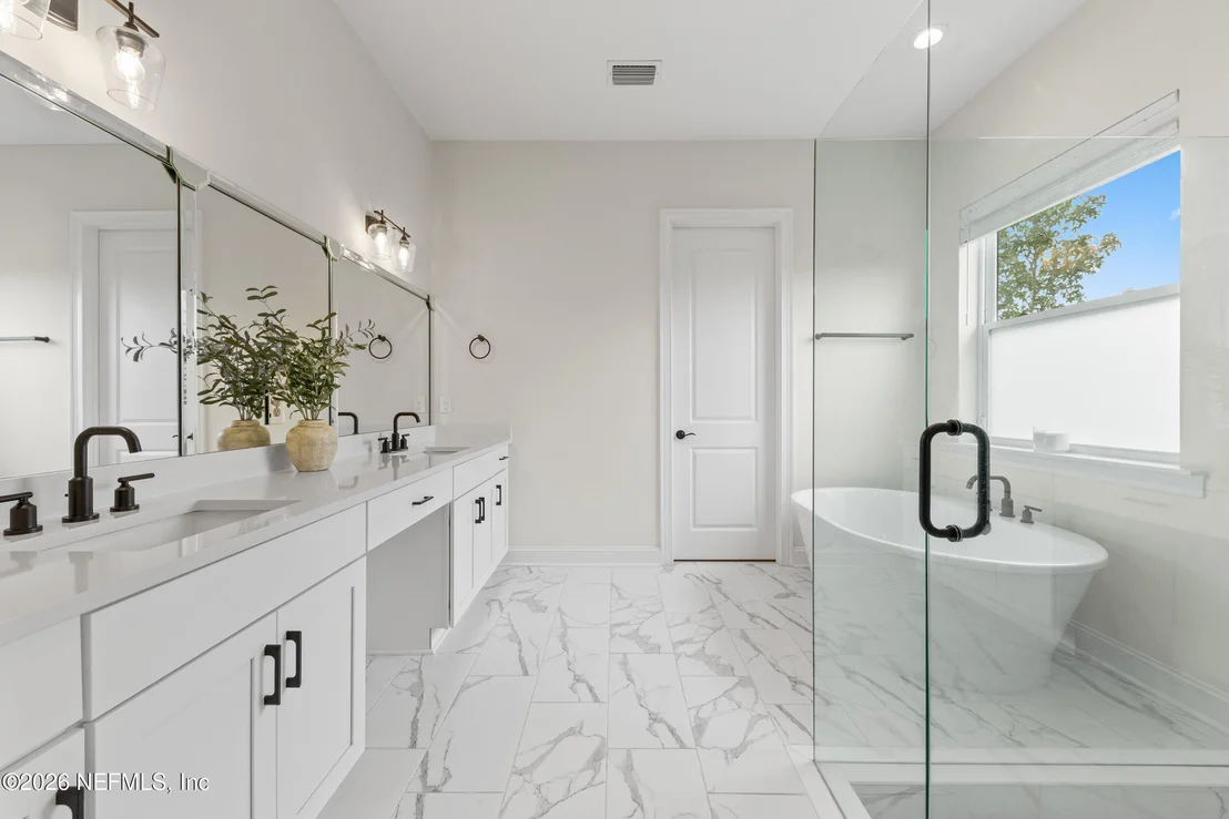 Photo of 170 PASARELA Drive