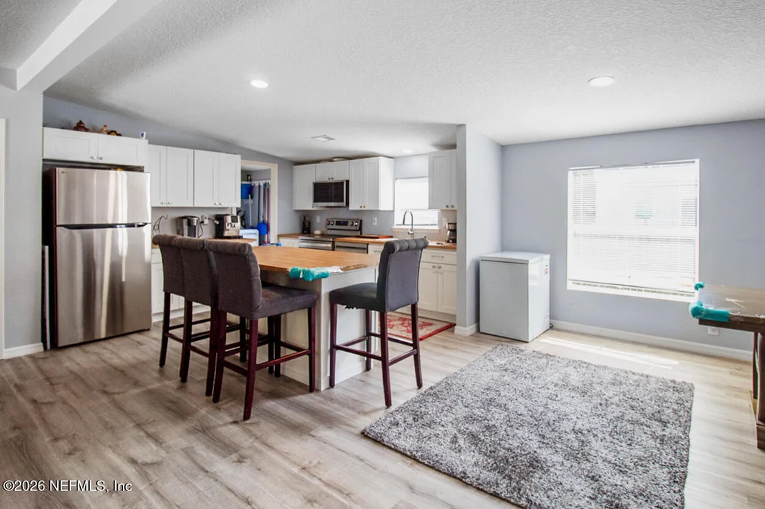 Photo of 1108 W KING Street
