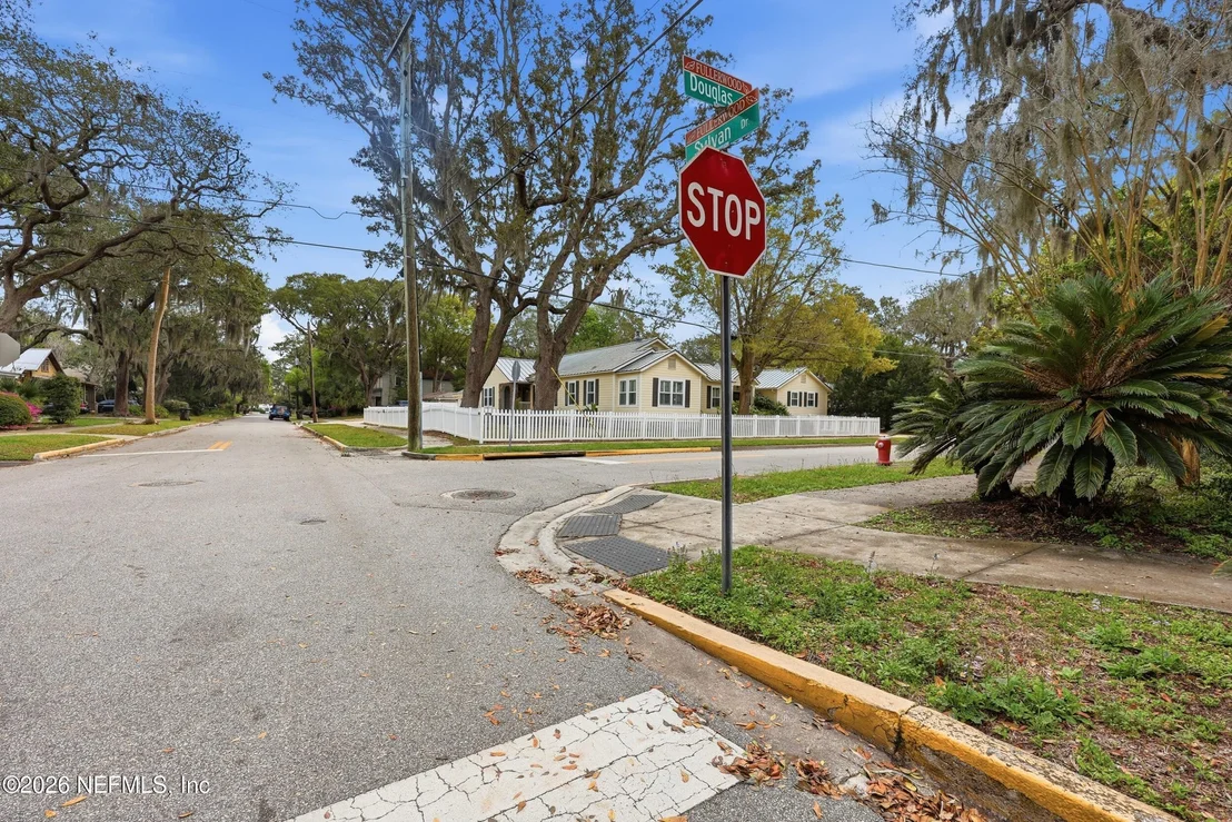 Photo of 17 SYLVAN Drive